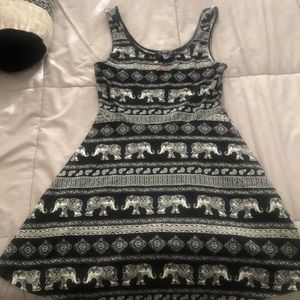 Size small Forever 21 dress brand new tags
